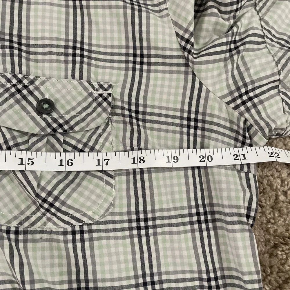 The North Face Women's XL Plaid Shirt Green Gray Button Front Outdoor Hiking - Picture 4 of 11